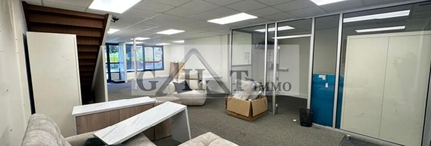 Local industriel  180 m² à louer à Croissy-Beaubourg (77183)