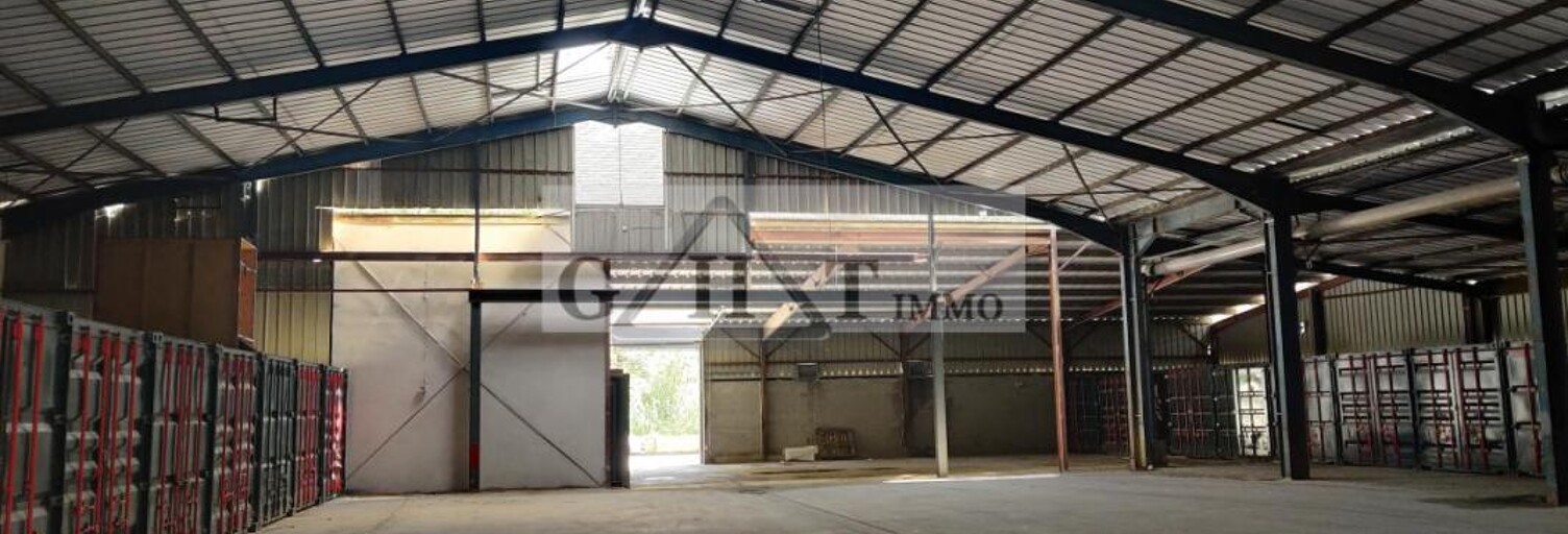Local industriel  311 m² à louer à Sainte-Maxime (83120)