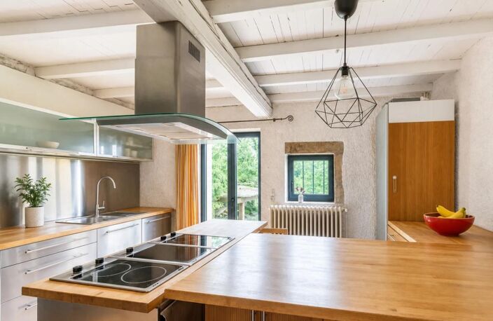 Maison en pierre avec piscine à Châtillon — photo 5
