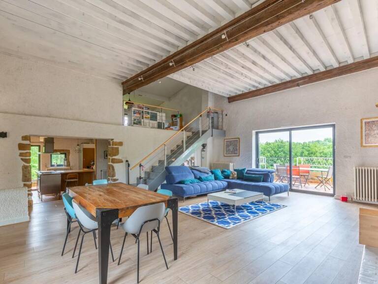 Maison en pierre avec piscine à Châtillon — photo 1