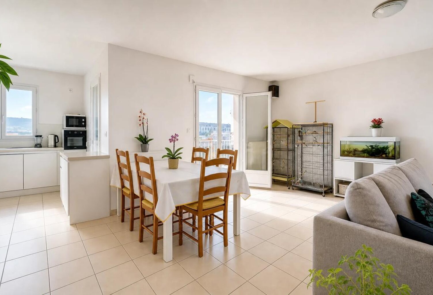 Maison familiale 4 pièces avec jardin — photo 1