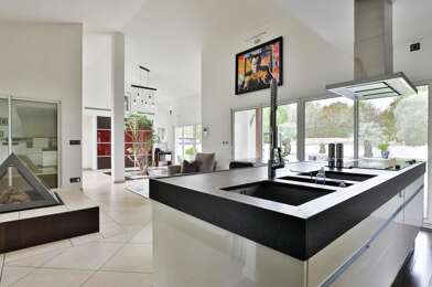 Maison 6 pièces 609700 €