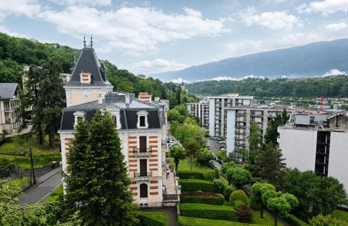 T2 34 m² loué à Aix-les-Bains, vue Château — photo 4