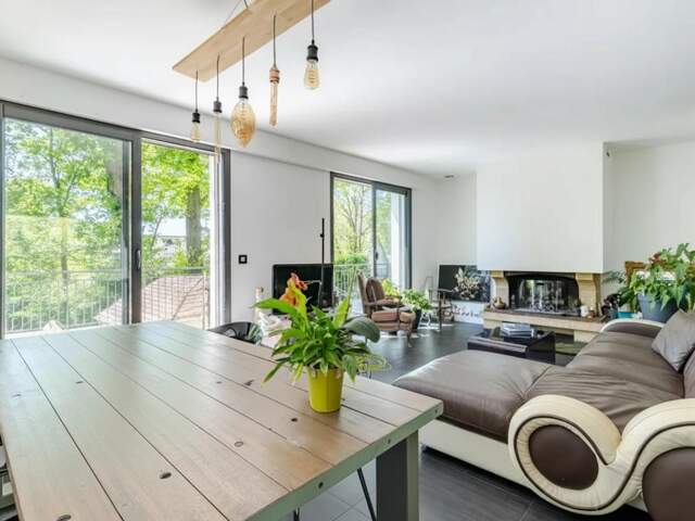 Maison 9 pièces 220 m² avec piscine à Montmorency — photo du bien