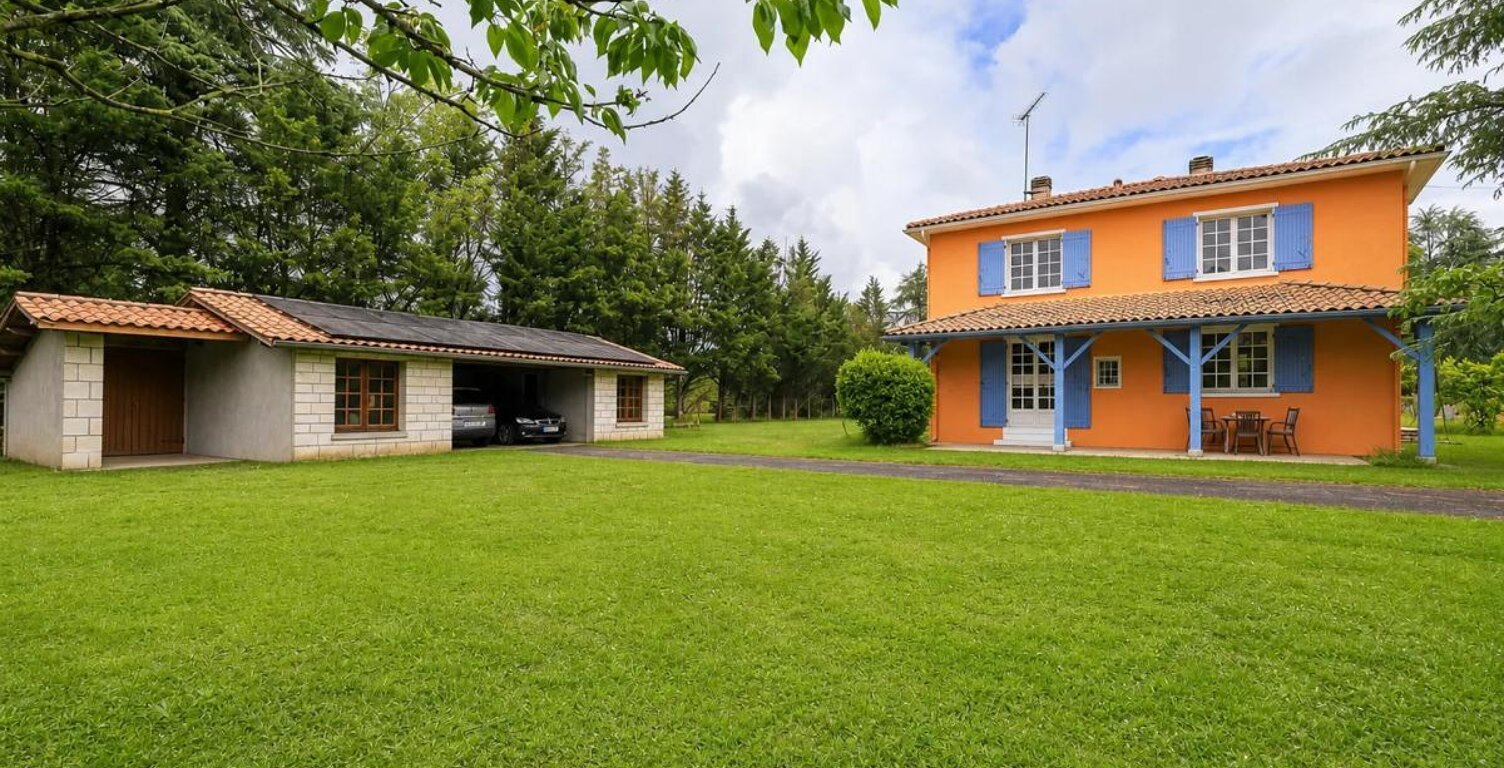 Belle maison familiale de 147 m² avec piscine à Coutras — photo 1
