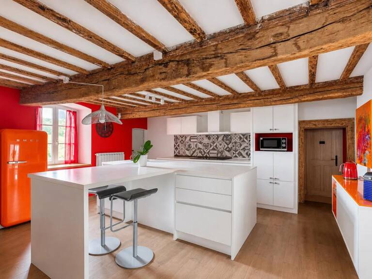 Maison de 10 pièces de 374 m² à Montromant — photo 1