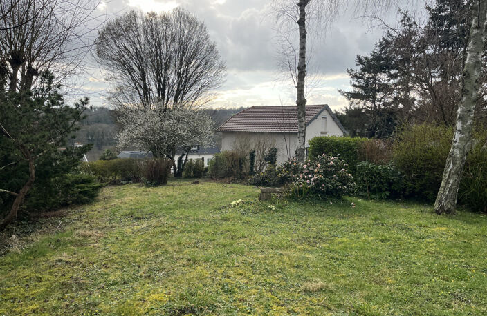 Terrain constructible arboré proche de la gare — photo 3