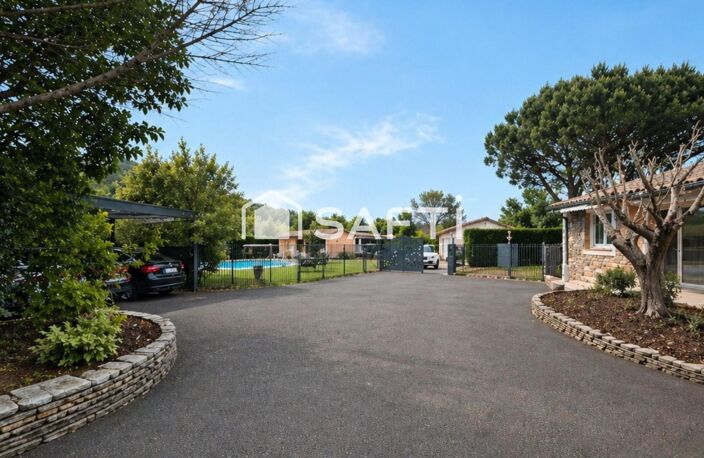 Maison avec piscine + grand espace aménagé — photo 3