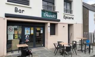 Commerce  130 m² à vendre à Plougar (29440)