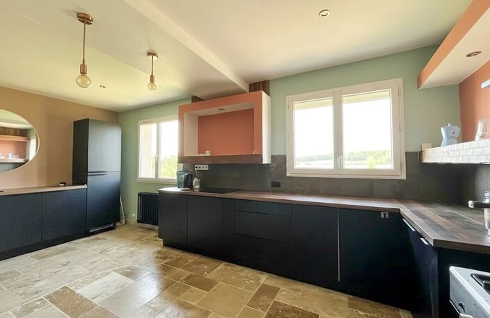 Maison avec grand terrain et vue nature à 3 min de la gare — photo 2