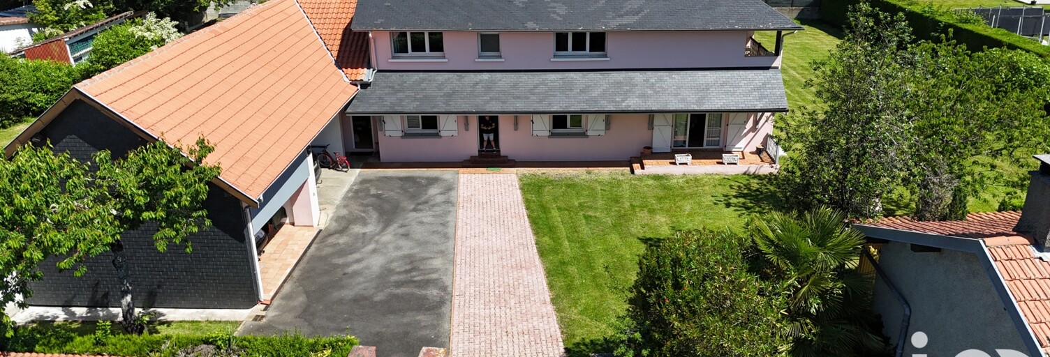 Maison 8 Pièces 207 m² à vendre à Barbazan-Debat (65690)