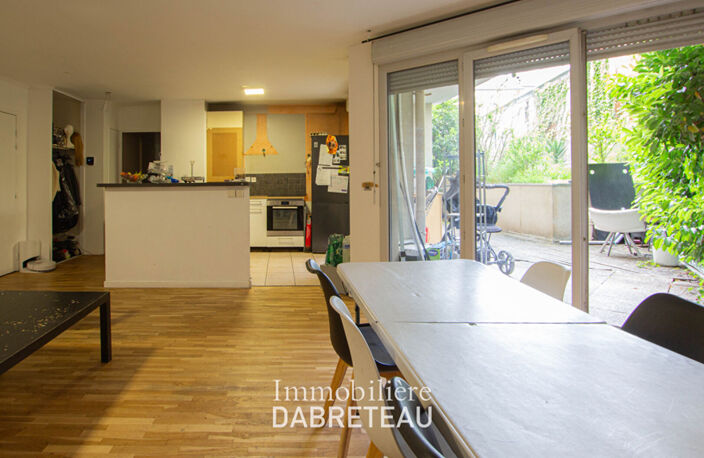 Appartement Villeurbanne 3 pièce(s) 76 m2 — photo 2