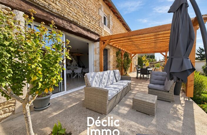 Magnifique longère familiale au cur de Vouillé — photo 2