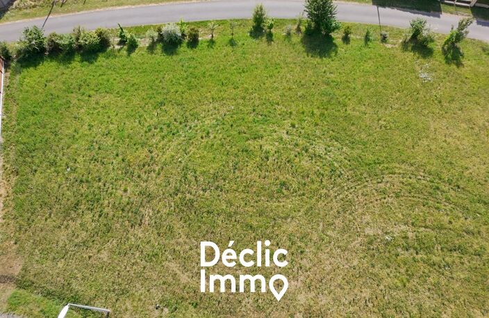 TERRAIN CONSTRUCTIBLE 664 M² — photo 2