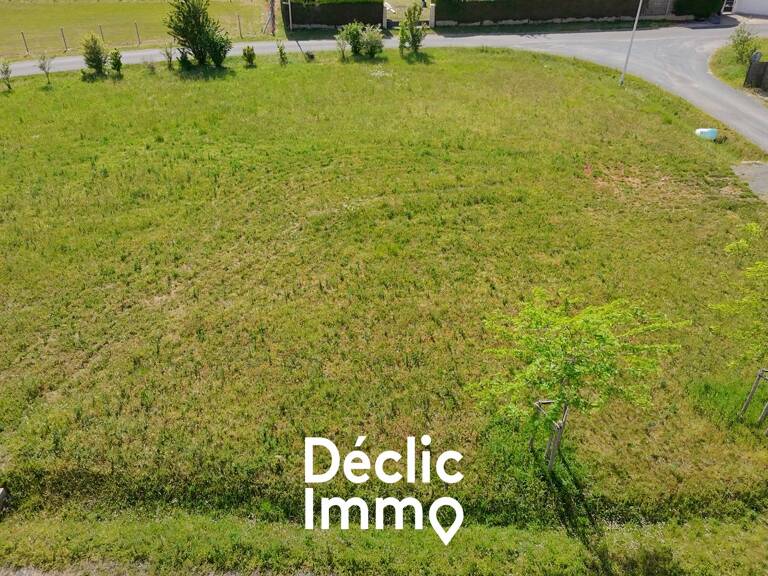 TERRAIN CONSTRUCTIBLE 825 M² — photo 1