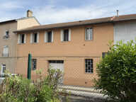 Maison de ville avec grand garage et terrain — photo 2