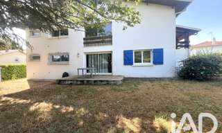 Maison 8 Pièces 217 m² à vendre à Saint-Pierre-du-Mont (40280)