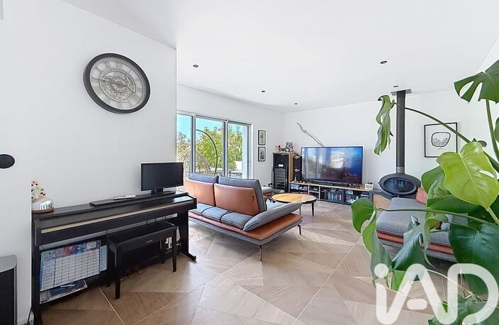 Vente Maison/villa 5 pièces — photo 2