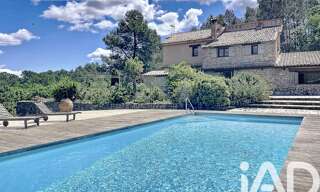 Maison 9 Pièces 200 m² à vendre à Tourrettes (83440)