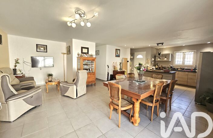 Vente Maison/villa 5 pièces — photo 2