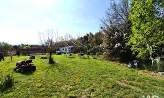 Terrain  2389 m² à vendre à Bages (66670)