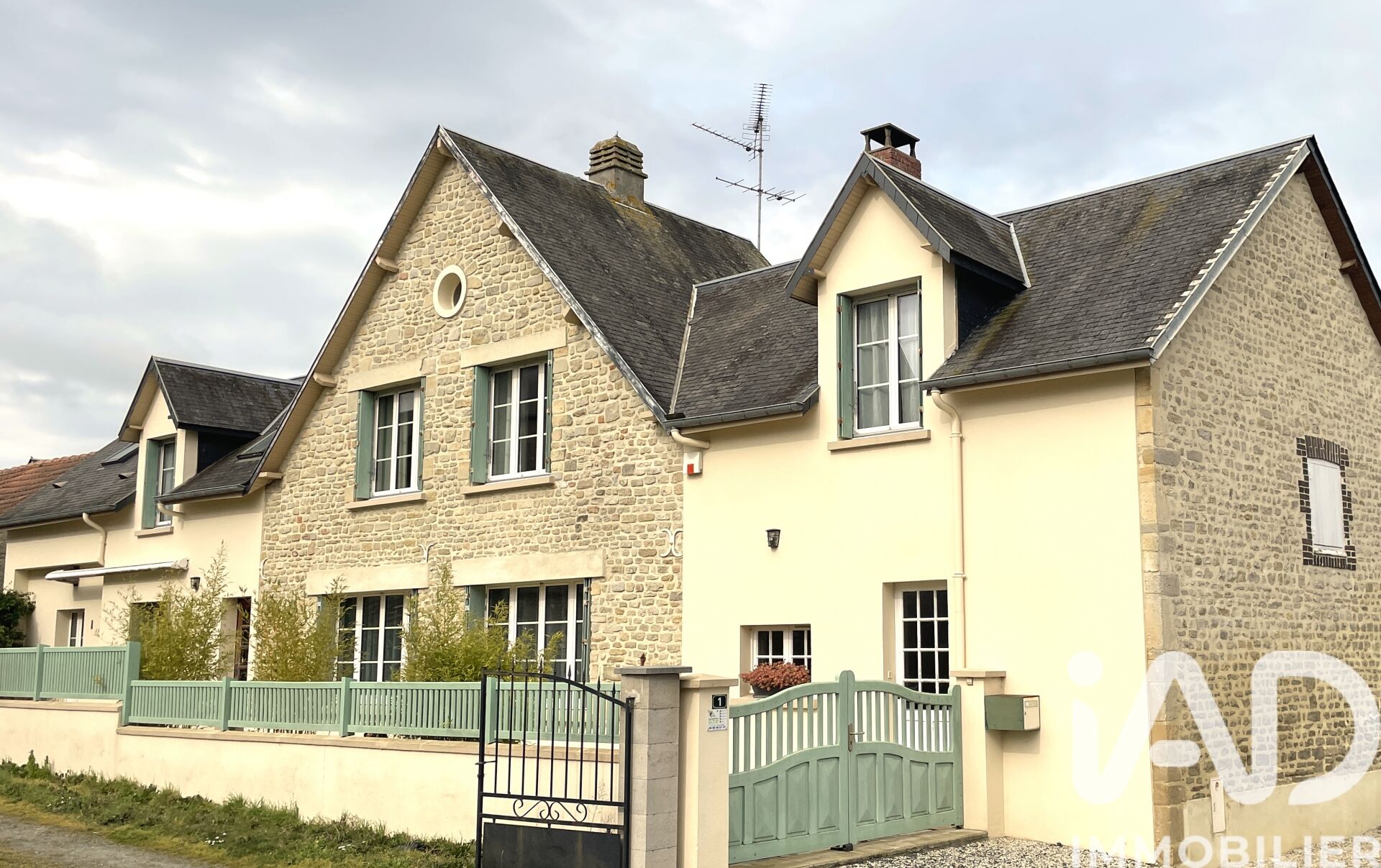 Vente Maison/villa 7 pièces - Photo 2
