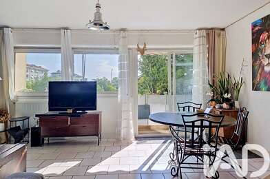 Appartement 4 pièces 210000 €