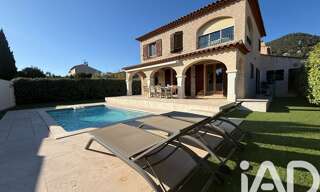 Maison 6 Pièces 133 m² à vendre à Carqueiranne (83320)