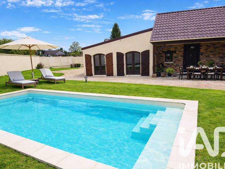 Vente Maison/villa 9 pièces — photo 1