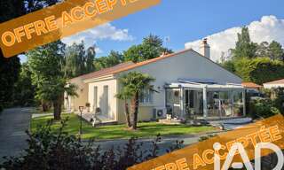 Maison 5 Pièces 154 m² à vendre à La Chapelle-Hermier (85220)