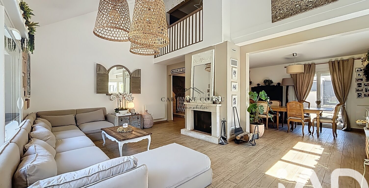 Vente Maison/villa 8 pièces — photo 1