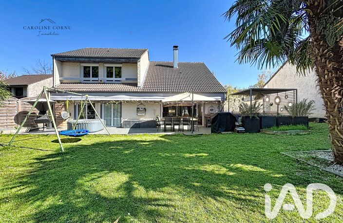 Vente Maison/villa 8 pièces — photo 2