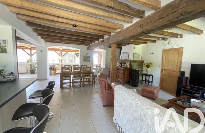 Vente Maison/villa 7 pièces — photo 2