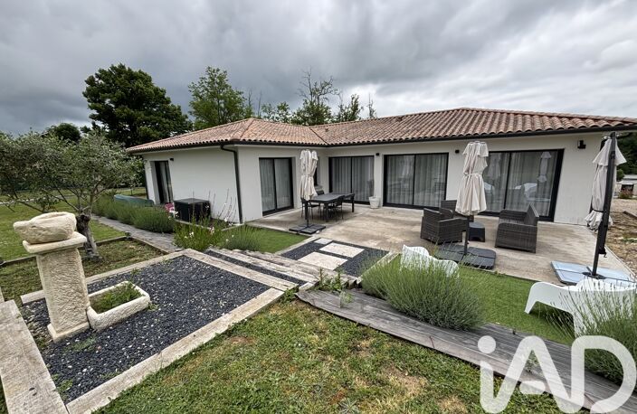 Vente Maison/villa 6 pièces — photo 2
