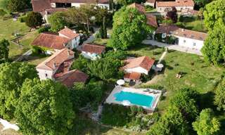Maison 5 Pièces 330 m² à vendre à Saint-Romain (16210)