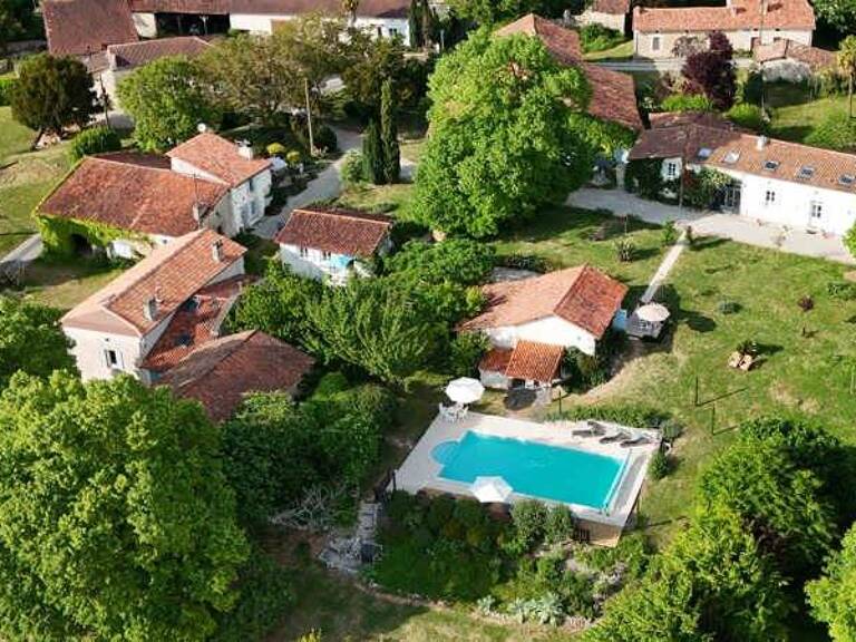 Domaine de 8 pièces principales — photo 1