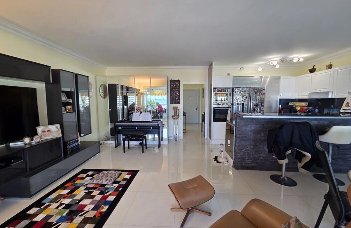 2/3 PIECES LUXE ETAGE MEDIAN COMMODORE — photo 4