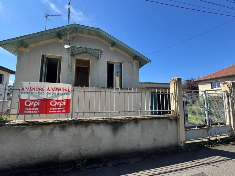 Maison individuelle à Bron Centre – Parcelle plein sud, fort potentiel d’évolution — photo 1
