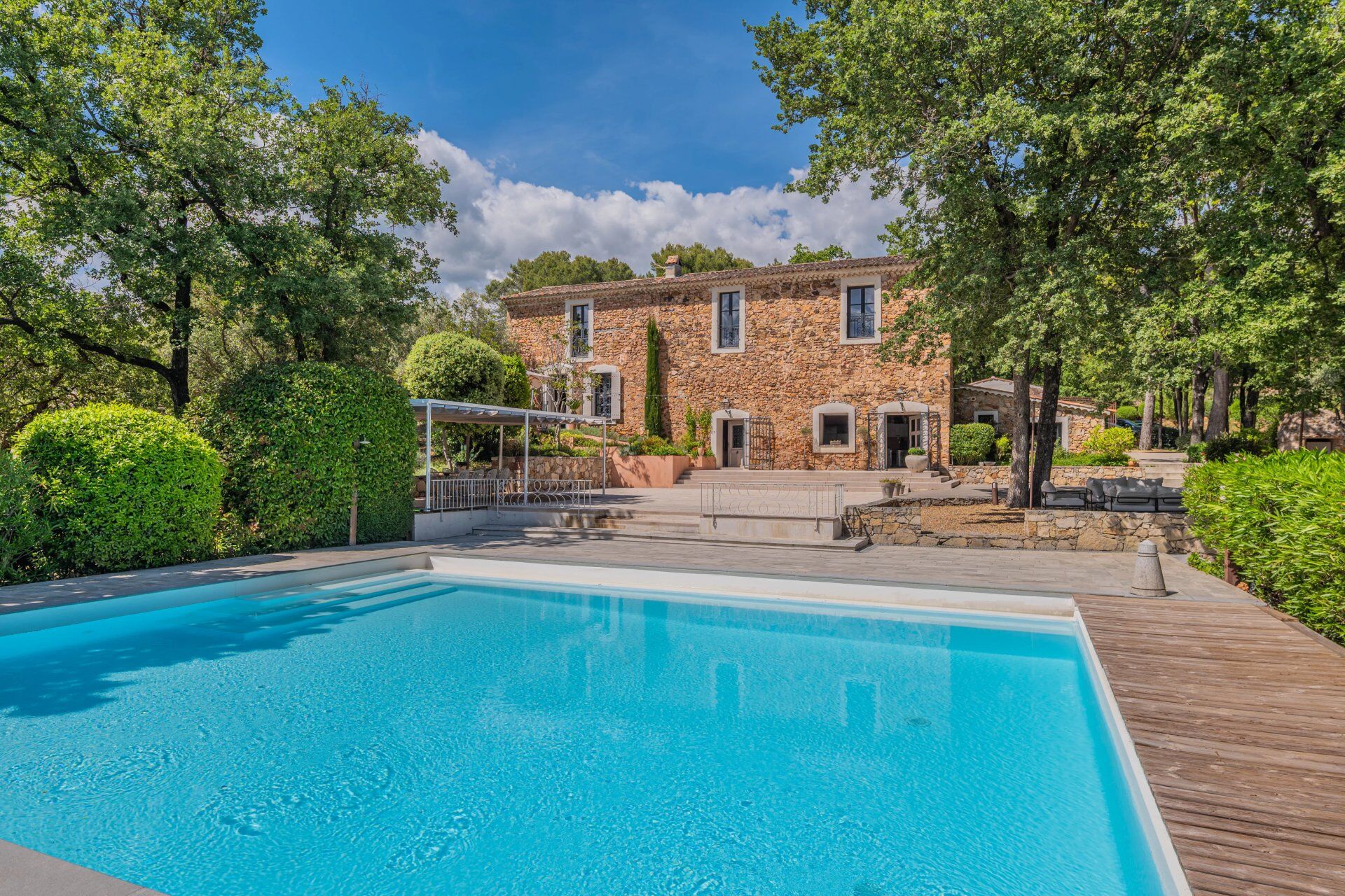 Photo Bastide de 8 pièces Callas