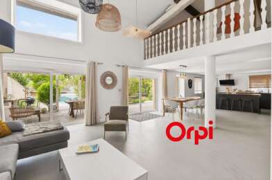Maison 7 pièces 830000 €