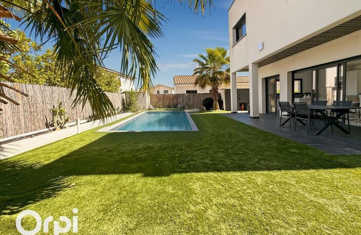 Maison À Vendre T5 + piscine et studio — photo 2