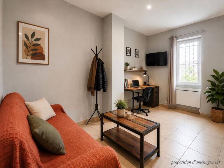 Appartement À Vendre: Nîmes proches Arènes et hypercentre : charmant P2 + dépendance : vendu meublé! VITE! — photo 1