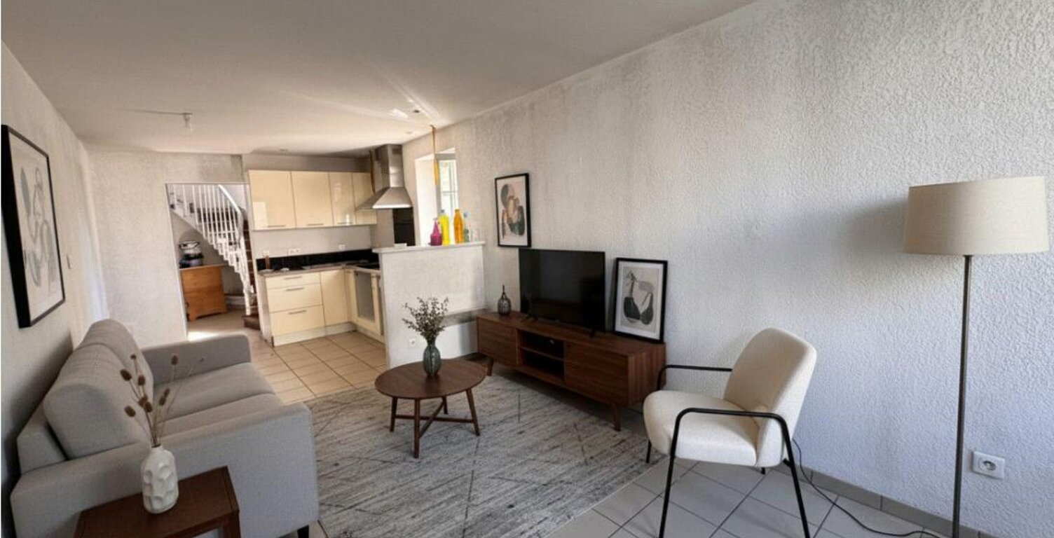   INVESTISSEMENT IDEAL EN PLEIN CENTRE DE DAX !   — photo 1