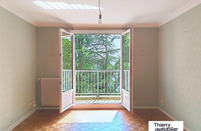 T2 Lumineux avec Balcon - Verdure à Schuman/Barberie — photo 2