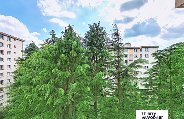 T2 Lumineux avec Balcon - Verdure à Schuman/Barberie — photo 5