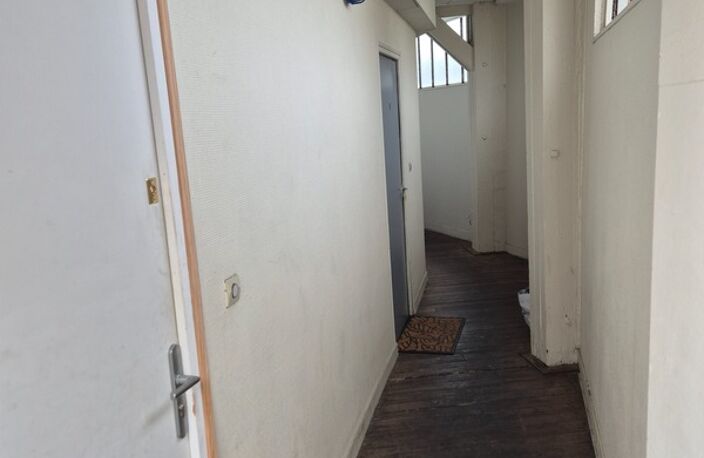 Appartement T2 en résidence sécurisée, face Hôtel de Ville, proche tous commerces et transport — photo 4