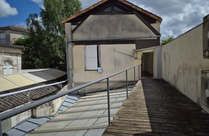 Appartement T2 en résidence sécurisée, face Hôtel de Ville, proche tous commerces et transport — photo 4