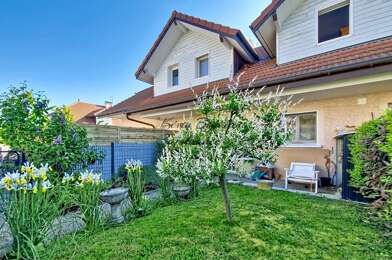 Maison 4 pièces 2200 €