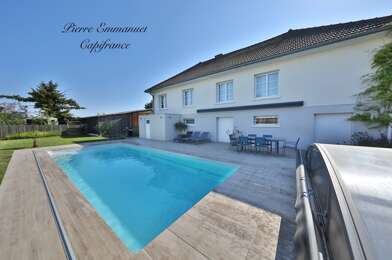 Maison 10 pièces 439000 €