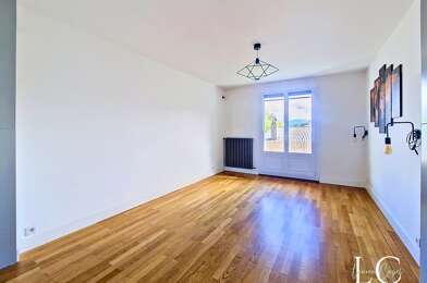 Appartement 3 pièces 275000 €